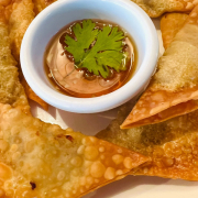 Deep-Fried Wontons (8 pcs)