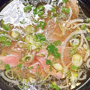 P11. Eye of Round Steak Pho / Phở T&aacute;i