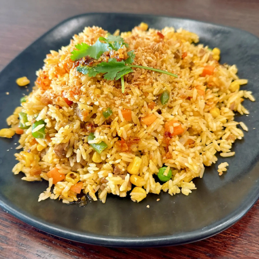 F16. BBQ Pork (Char Siu) Fried Rice / Cơm Chi&ecirc;n X&aacute; X&iacute;u