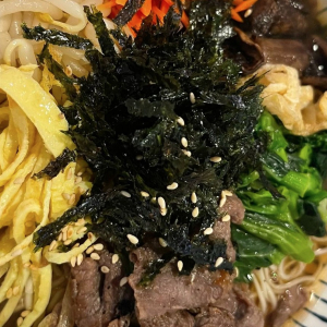 Korean Noodle Soup (Janchi Guksu)