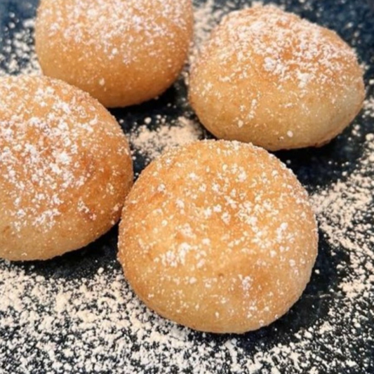 Sweet Mozzarella Cheese Balls (5 pcs)
