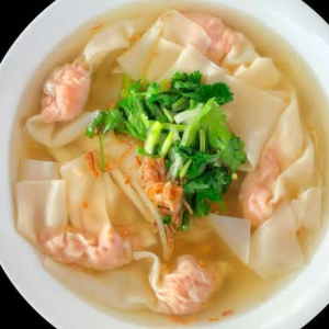 213. Wonton Egg Noodle Soup - Mi Hoanh Thanh