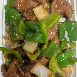 Beef with Green Peppers 青椒牛肉