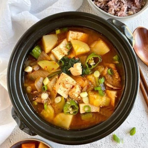 Korean Soybean Paste Stew with Pork Belly / 五花肉韩式大酱汤
