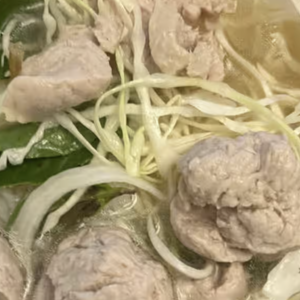 9. Traditional Pork Meatball Soup - Bun Moc