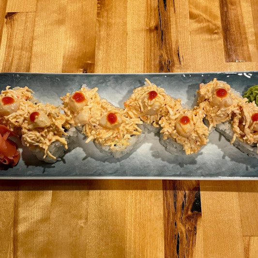 Spicy Scallop Roll