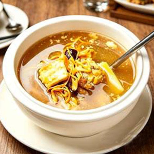 H04. Asian Pear & Almond Braised Pork Soup 雪梨杏炖瘦肉