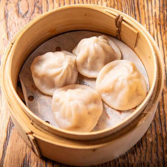 Q05. Steamed Soup Buns (4 pcs) 灌汤小笼包 (4 件)