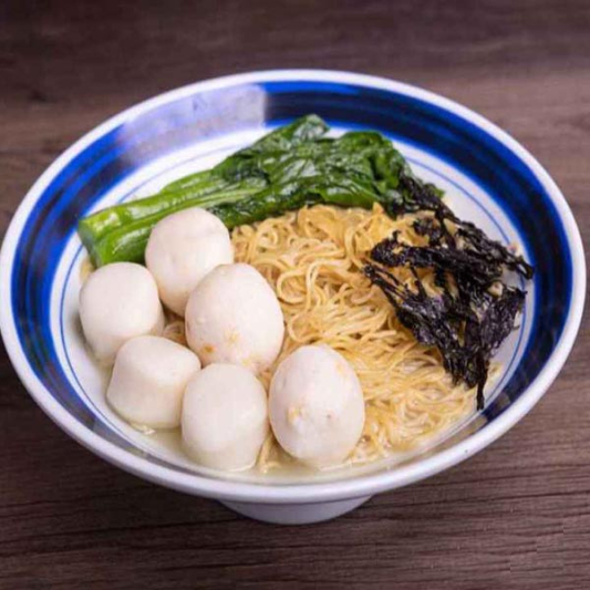 M02. Fish Ball & Fish Fillet Noodle Soup 鱼蛋鱼片粉面汤