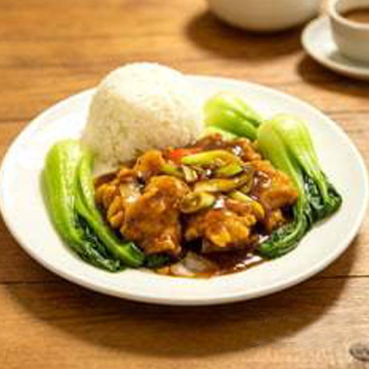 O16. Tofu & Grouper Belly on Rice 豆腐斑腩饭