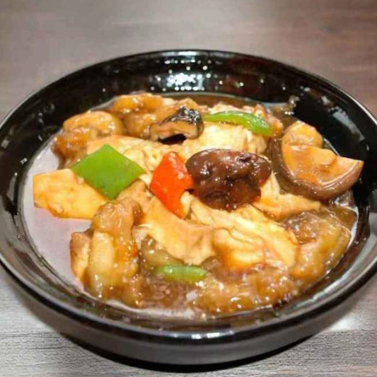 G10. Eggplant with Grouper Fillet 茄子斑腩