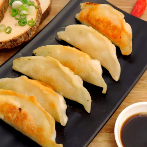 507. Chicken Pan-Fried Dumpling (6 pcs) 鸡肉煎饺
