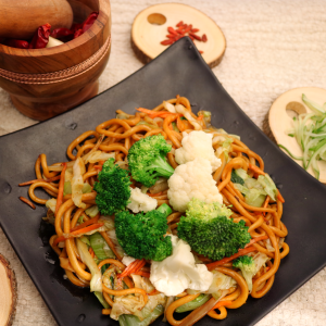 303. Veggie Chow Mein 素菜炒面
