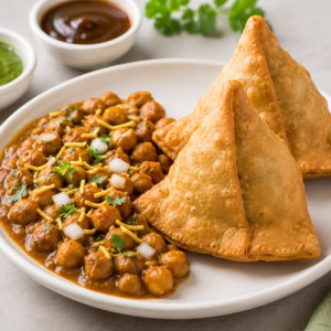 Samose Chhole (2 pcs)
