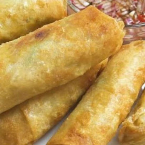 Vegetable Rolls (4 pcs) / Lumpiang Togue