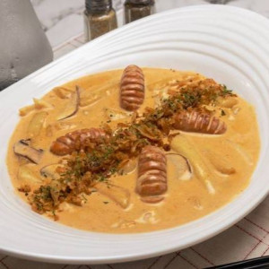 Cream Carbonara Topokki (크림떡볶이)