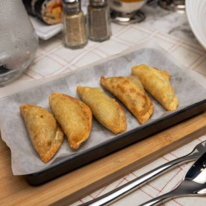 Dumplings (3 pcs)
