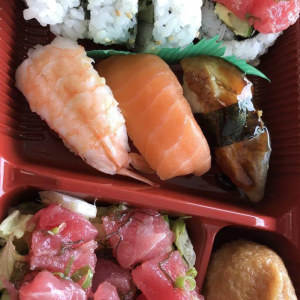 Lunch Bento (15 pcs)