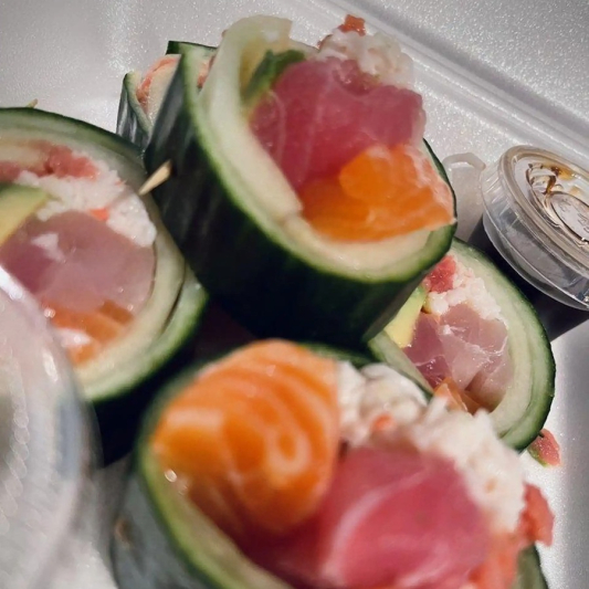 107. Cucumber Special Fresh Roll