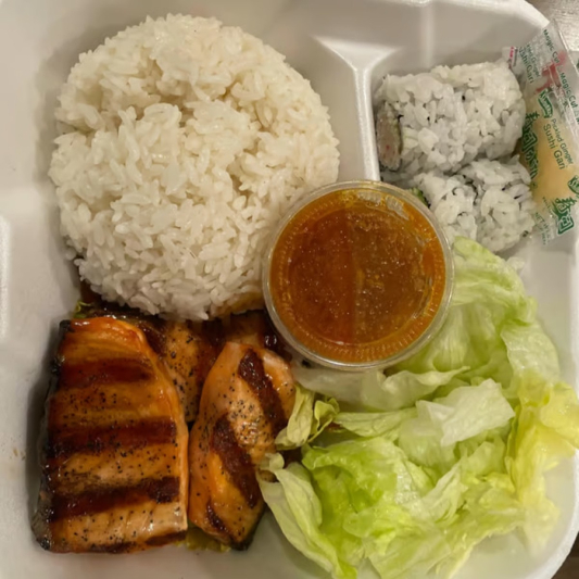 46. Salmon Teriyaki, Mixed Tempura & California Roll (4 pcs)