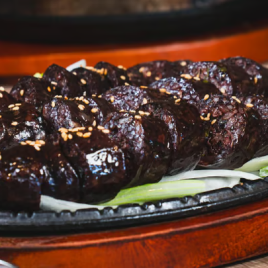3. Sliced Blood Sausage Plate / 순대접시