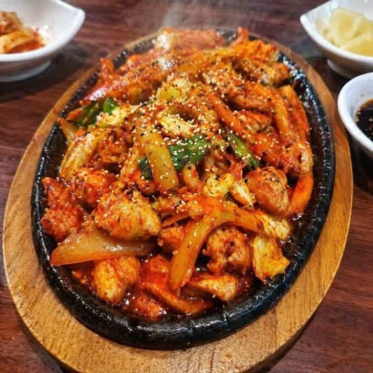 67. Spicy Chicken Bulgogi Hot Plate