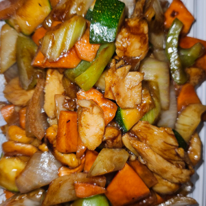 51. Cashew Nut Gai Ding (Chicken)