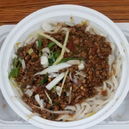 1. Beijing-Style Minced Pork and Bean Sauce Noodles / 京都炸醬麵