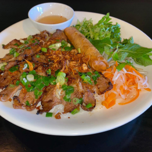 L2. B&uacute;n Thịt Chả Gi&ograve;