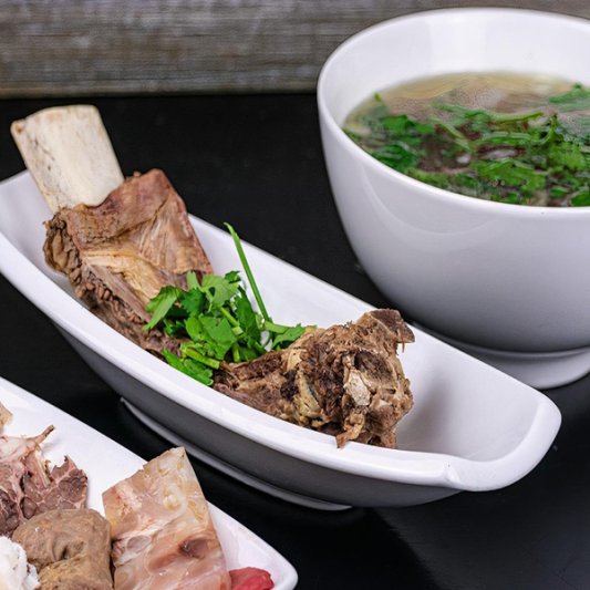 B1. Phở Đặc Biệt Sườn B&ograve;