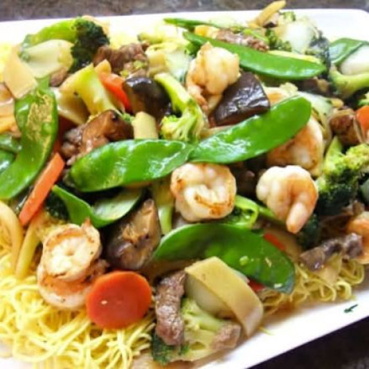 Cantonese Chow Mein Noodles