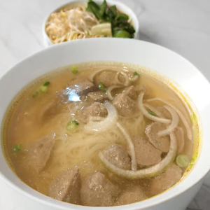 Beef Ball with Rice Noodle Soup