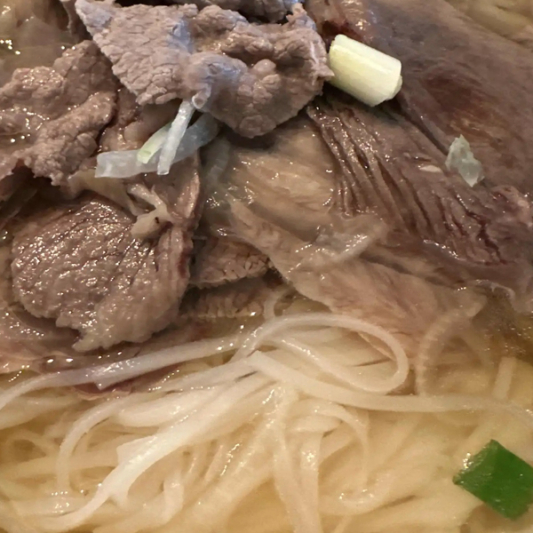 Well-Cooked Beef and Beef Brisket with Rice Noodle Soup