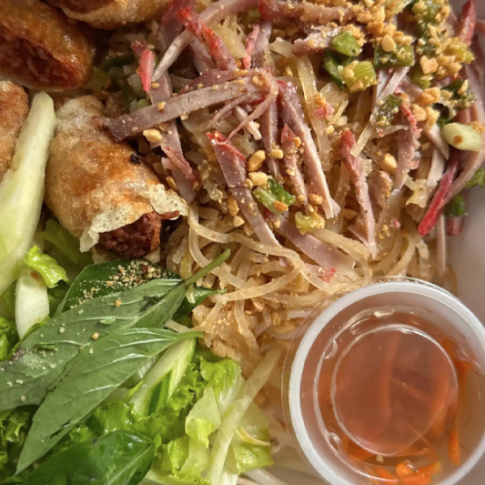 Shredded Pork and Egg Roll with Vermicelli