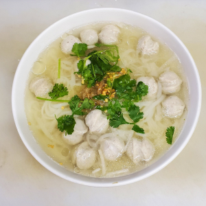 Fish Ball Noodle Soup 魚丸湯