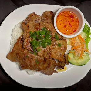Grilled Pork over Rice 越式燒肉飯