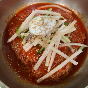 74. Spicy Noodles / 비빔냉면