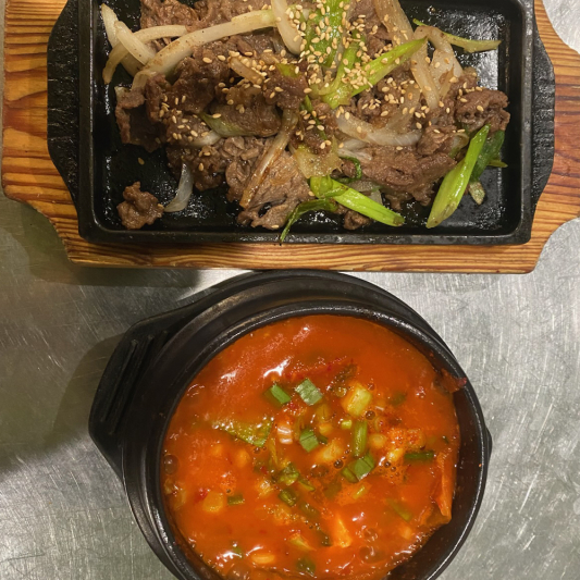 62. Beef Bulgogi and Kimchi Stew / 소불고기 + 김치찌개