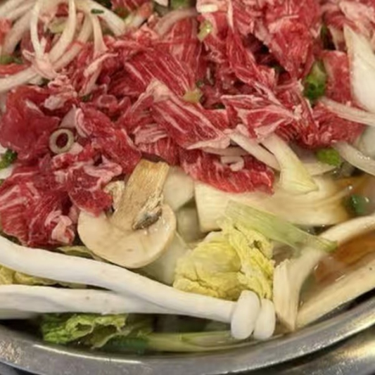 Seasoned Sliced Beef with Beef Broth (2 People) / 육수불고기