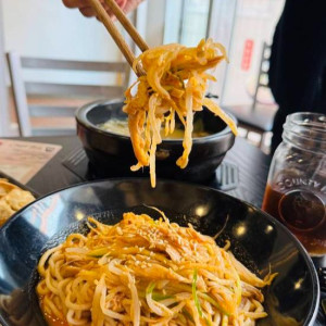 Cold Chicken Noodles with Sesame Sauce (Chef's Choice) / 麻酱鸡丝凉面