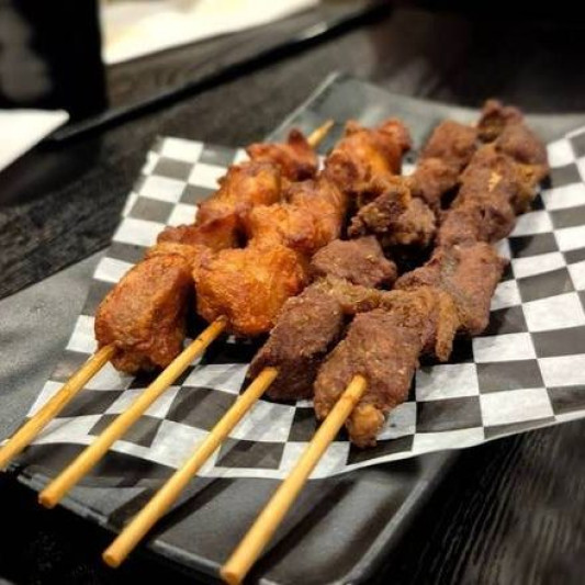 Grilled Chicken Cartilage Skewers (2 pcs) / 鸡肉串(每份 2串)