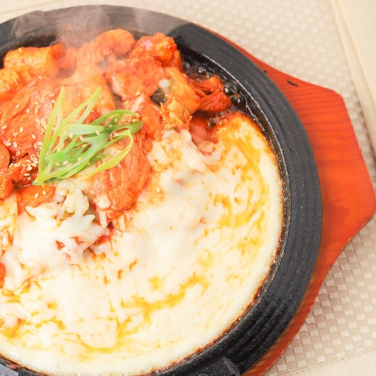 Cheesy Spicy Chicken
