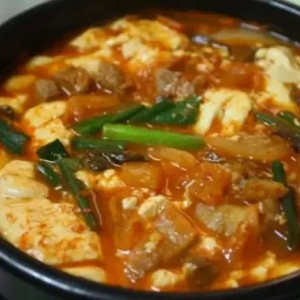 Soondubu Jjigae (Tofu Soup)