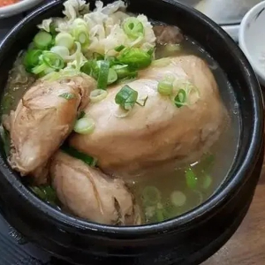 Samgye Tang (삼계탕)