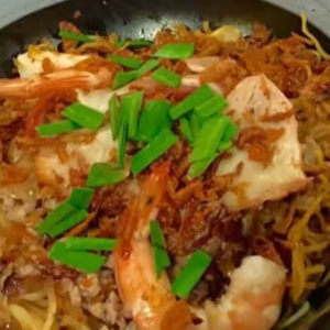 M&igrave; T&ocirc;m X&agrave;o B&ograve; L&uacute;c Lắc