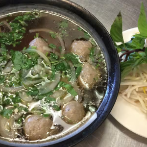 Ph&ograve; / Noodle Soup