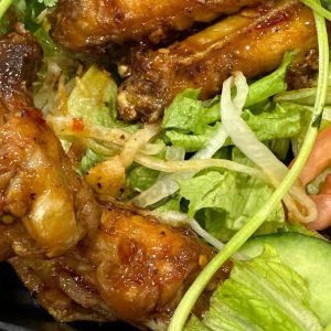 C4. Cơm C&aacute;nh G&agrave; Chi&ecirc;n Nước Mắm