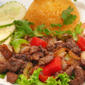 C2. Cơm B&ograve; L&uacute;c Lắc