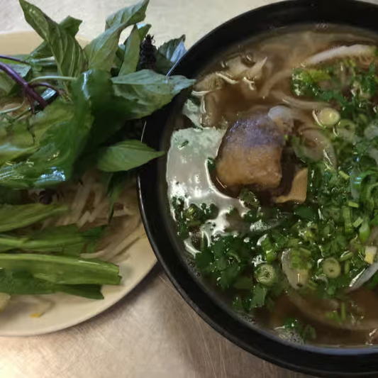 P15. Phở Đặc Biệt Đu&ocirc;i B&ograve;