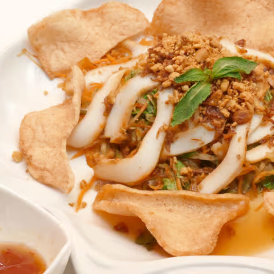 A5. Gỏi Xo&agrave;i Mực Một Nắng